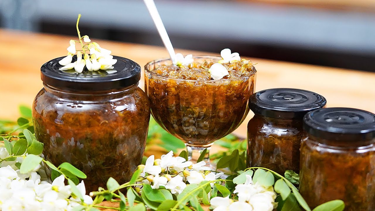 Dulceață de flori de salcâm – parfum de mai în borcan, ca la bunici